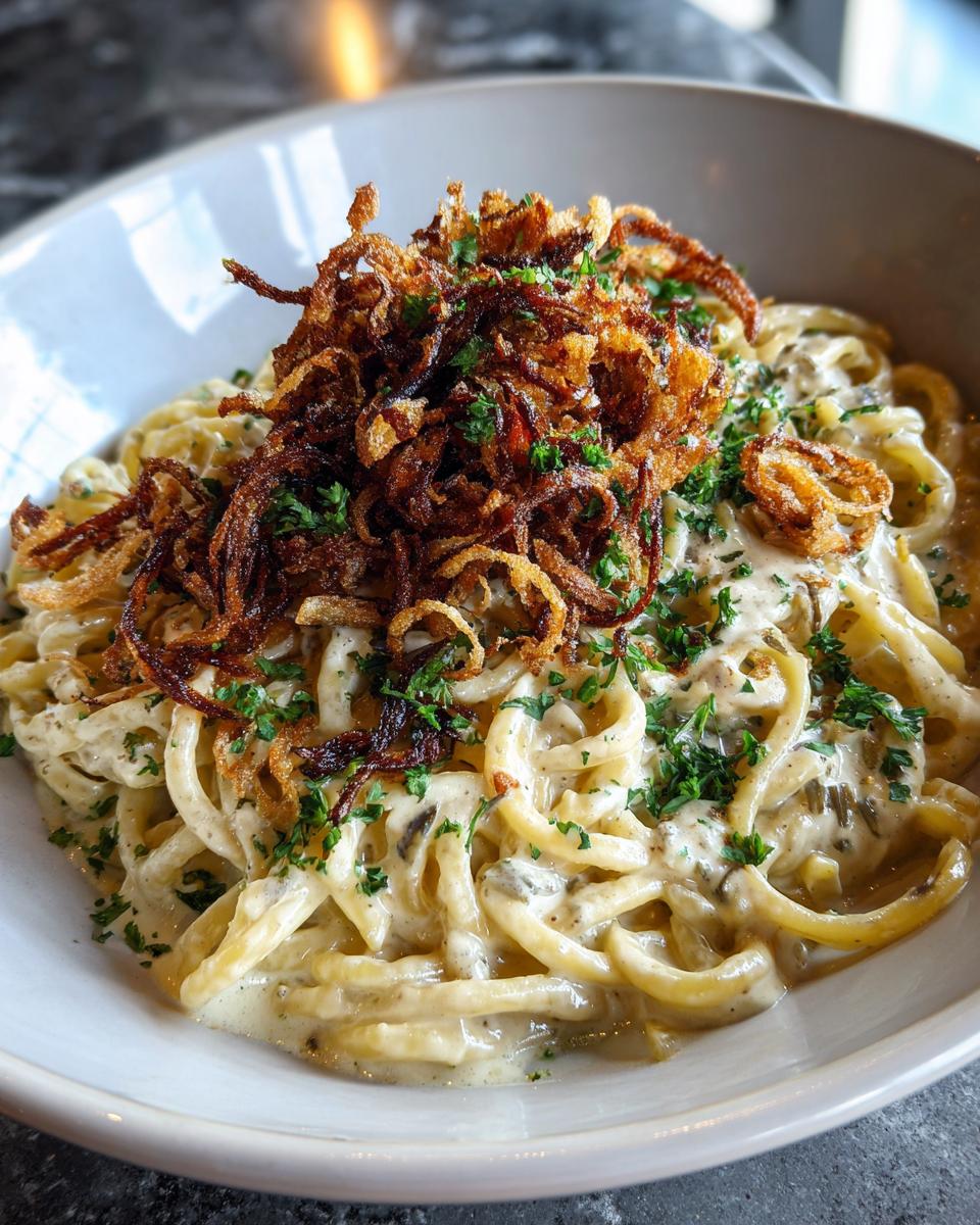 Pasta mit Rahmsauce und Röstzwiebeln - Other 1